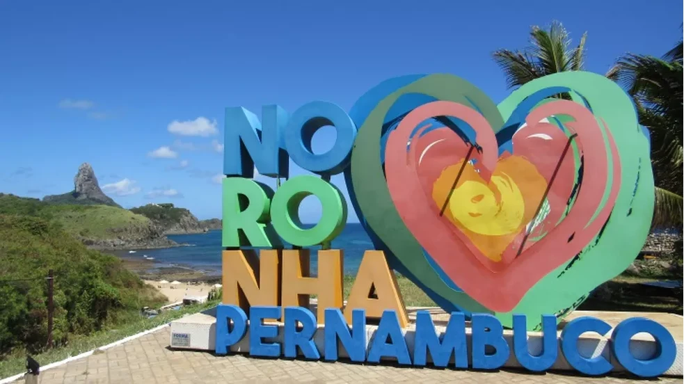 viagem econômica para Fernando de Noronha